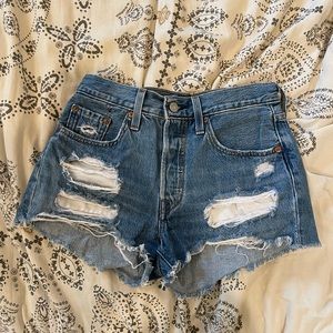 Levi’s shorts